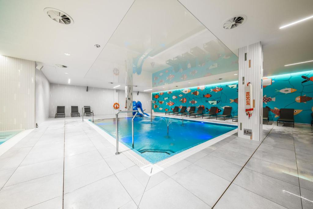 Bazén v ubytování Elements Apartments nebo v jeho okolí