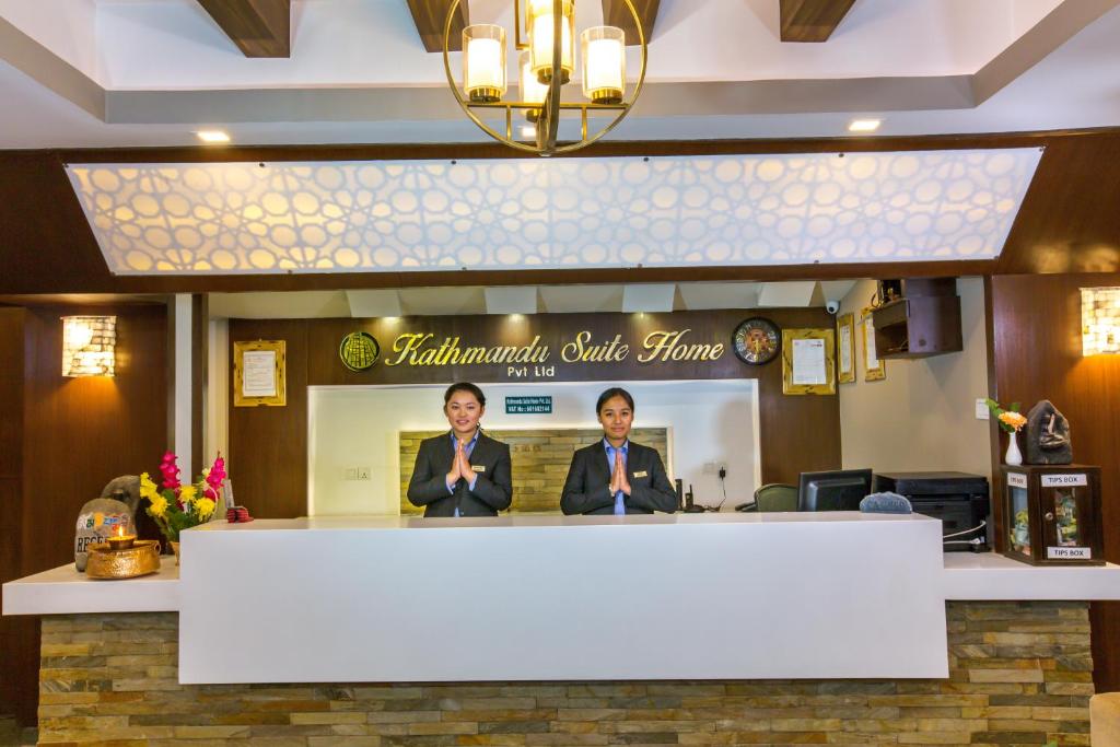 Členové personálu v ubytování Kathmandu Suite Home