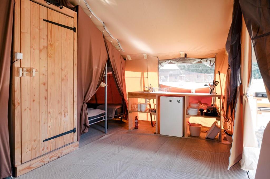 Huttopia Royat - Tent