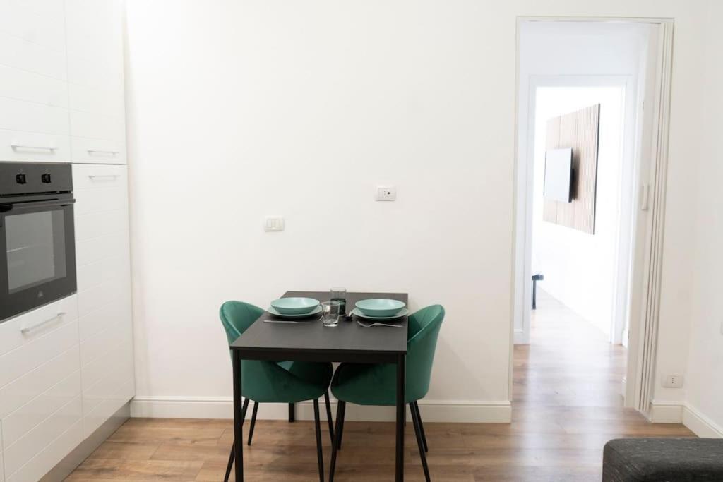 IMB23 - Central Apartment Of Milan -
