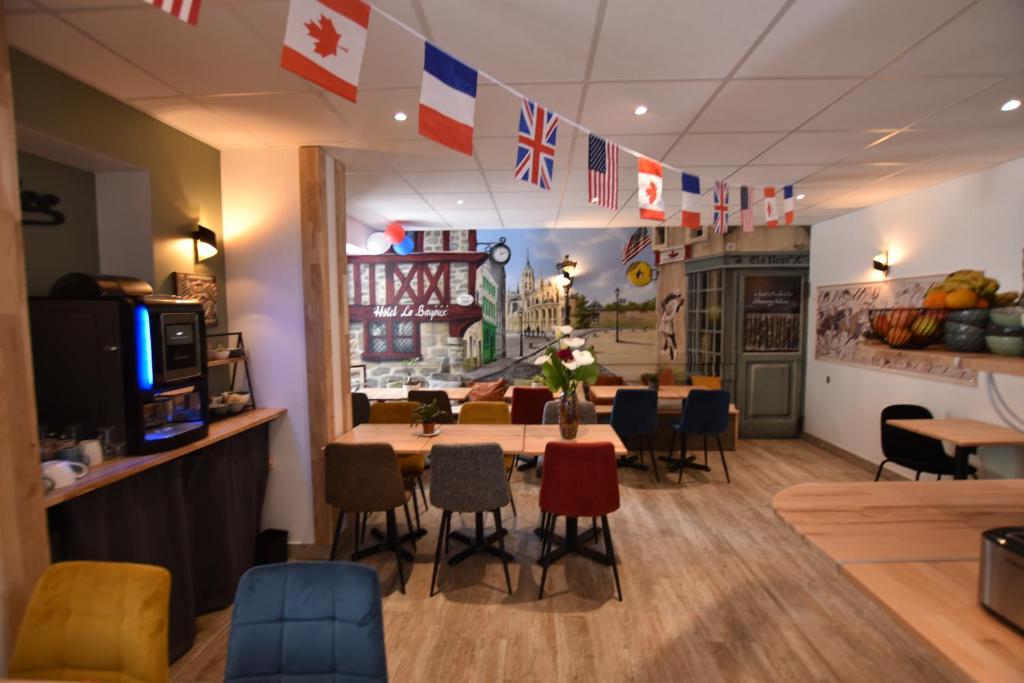 Restaurace v ubytování Hôtel Le Bayeux