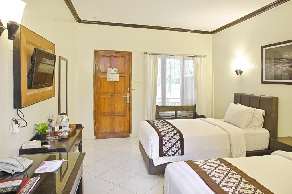 Paku Mas Hotel - Superior Twin Room