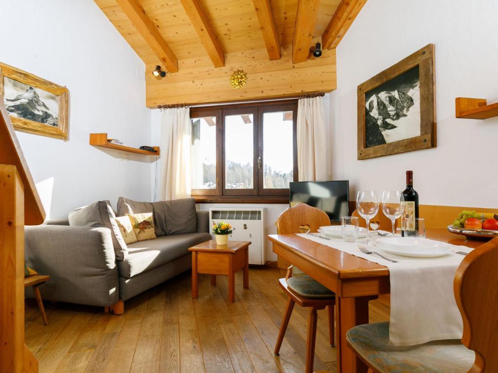 Apartment Residenza Chesa Margun 59-4 by Interhome