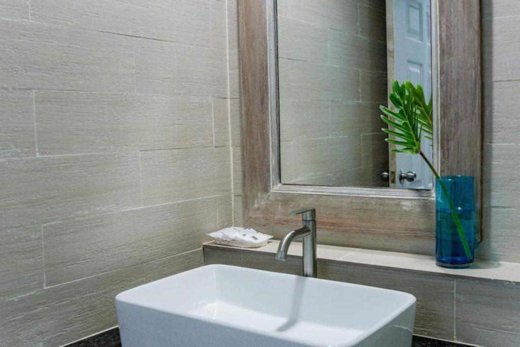 LOVE beach club Koh Samui - 13