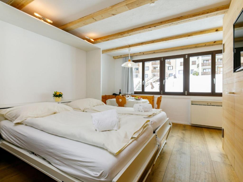 Apartment Residenza Chesa Margun 34-1 by Interhome
