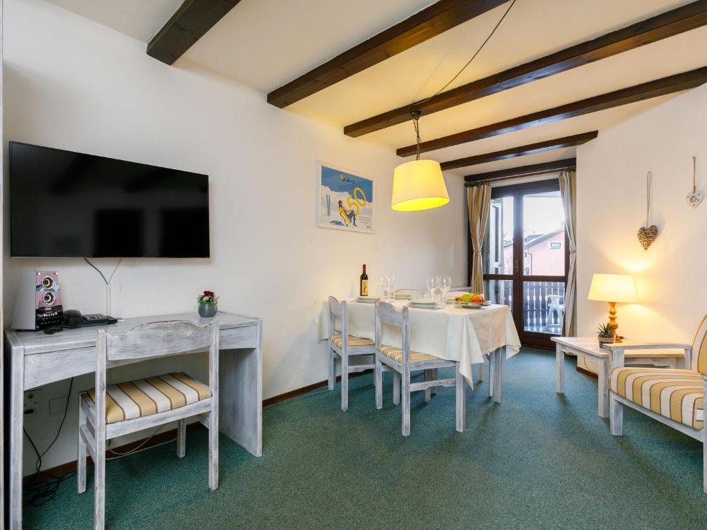 Apartment Residenza Chesa Margun 13-6 by Interhome