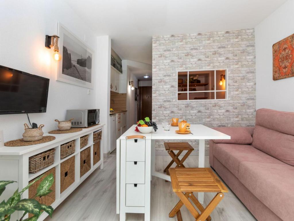 Kuchyň nebo kuchyňský kout v ubytování Studio Calafont by Interhome