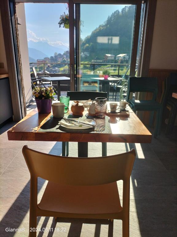 Nespecifikovaný výhled na hory nebo výhled na hory při pohledu z bed and breakfast