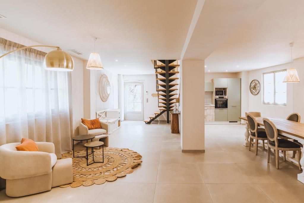 Posezení v ubytování Château du Parc - Gîtes & spas à Pézenas