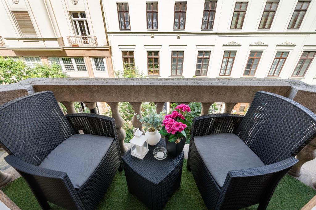 Balkón nebo terasa v ubytování Király 35 Luxury Apartment with free parking
