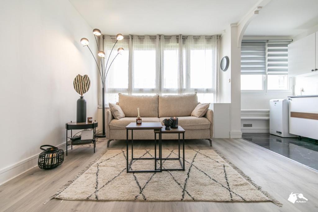 Χώρος καθιστικού στο MBA - Jarry Splendide Appart Proche Château de Vincennes
