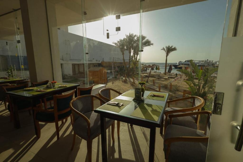 Ресторан / где поесть в Shellghada Blue Beach