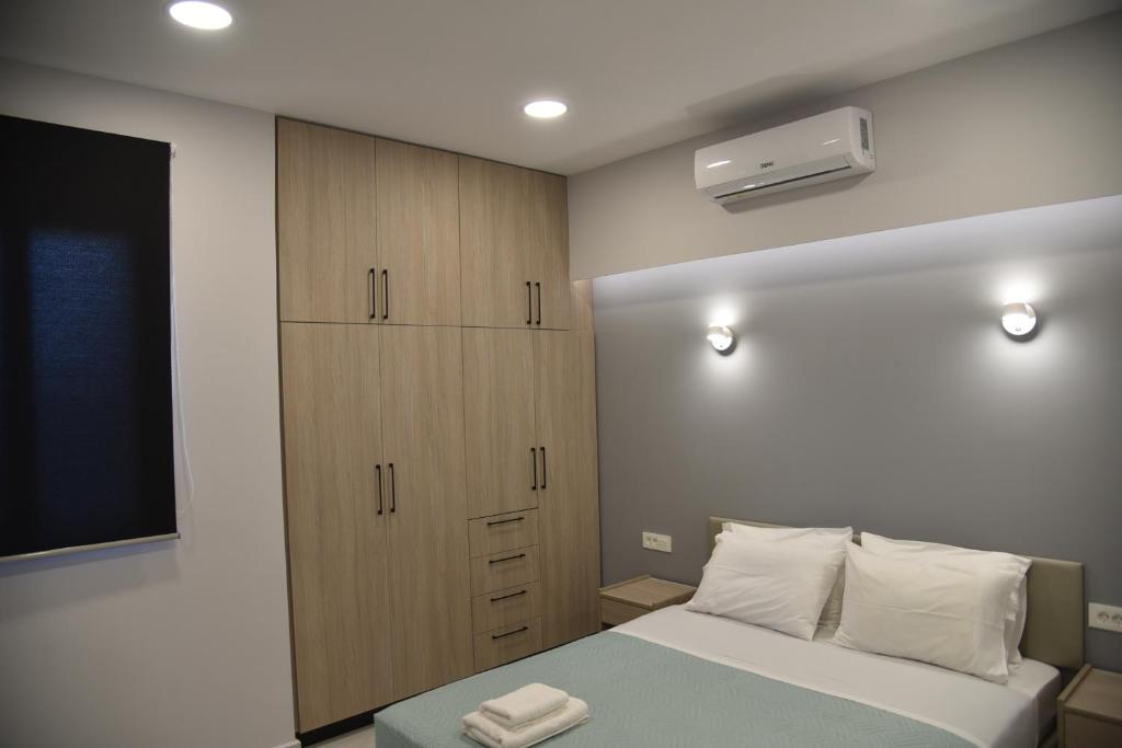 Imagen de la galería de Pirgos Deluxe Apartment - Private Parking, en Kissamos