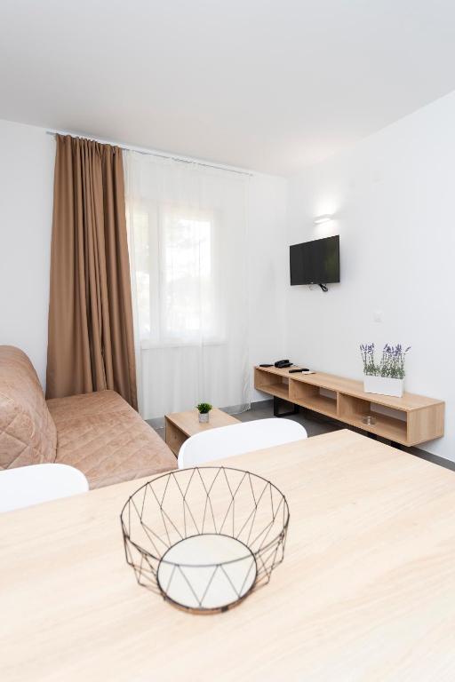 Apartments Medena - Superior One-Bedroom Apartment With Patio