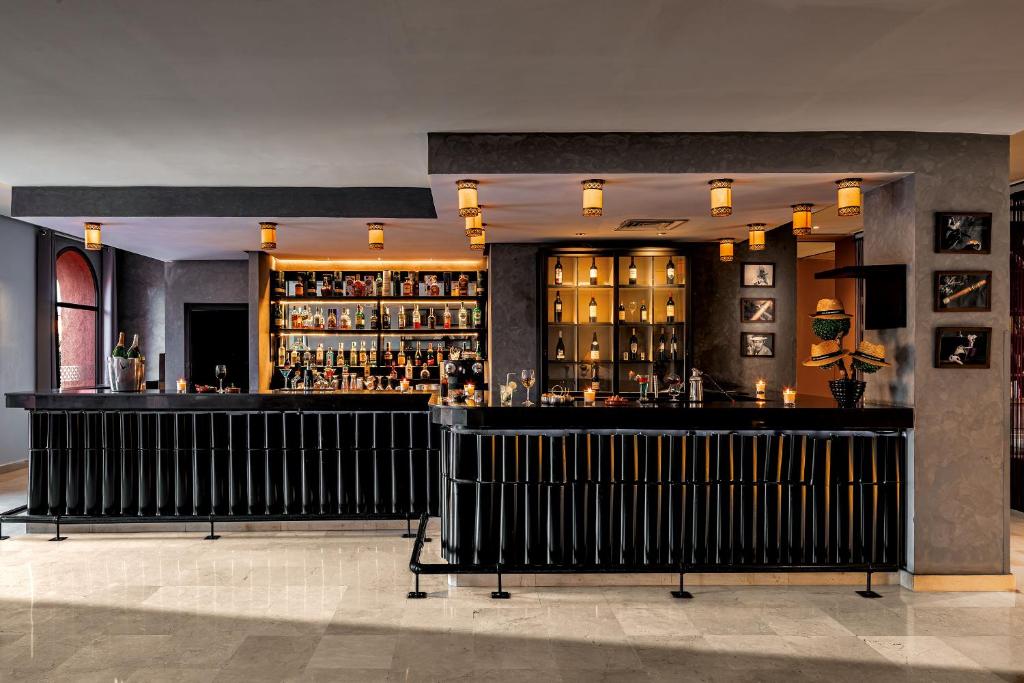 Lounge nebo bar v ubytování Grand Plaza Marrakech