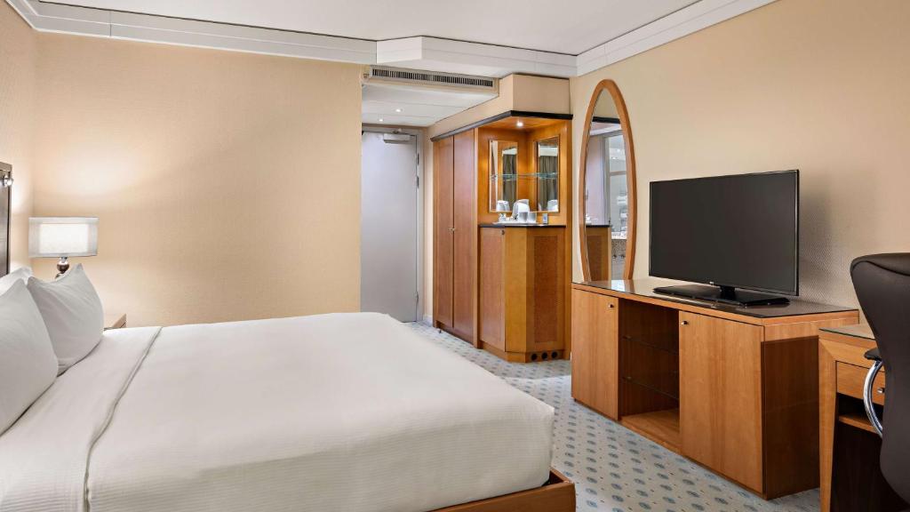 Hilton Dresden an der Frauenkirche - Resim 42