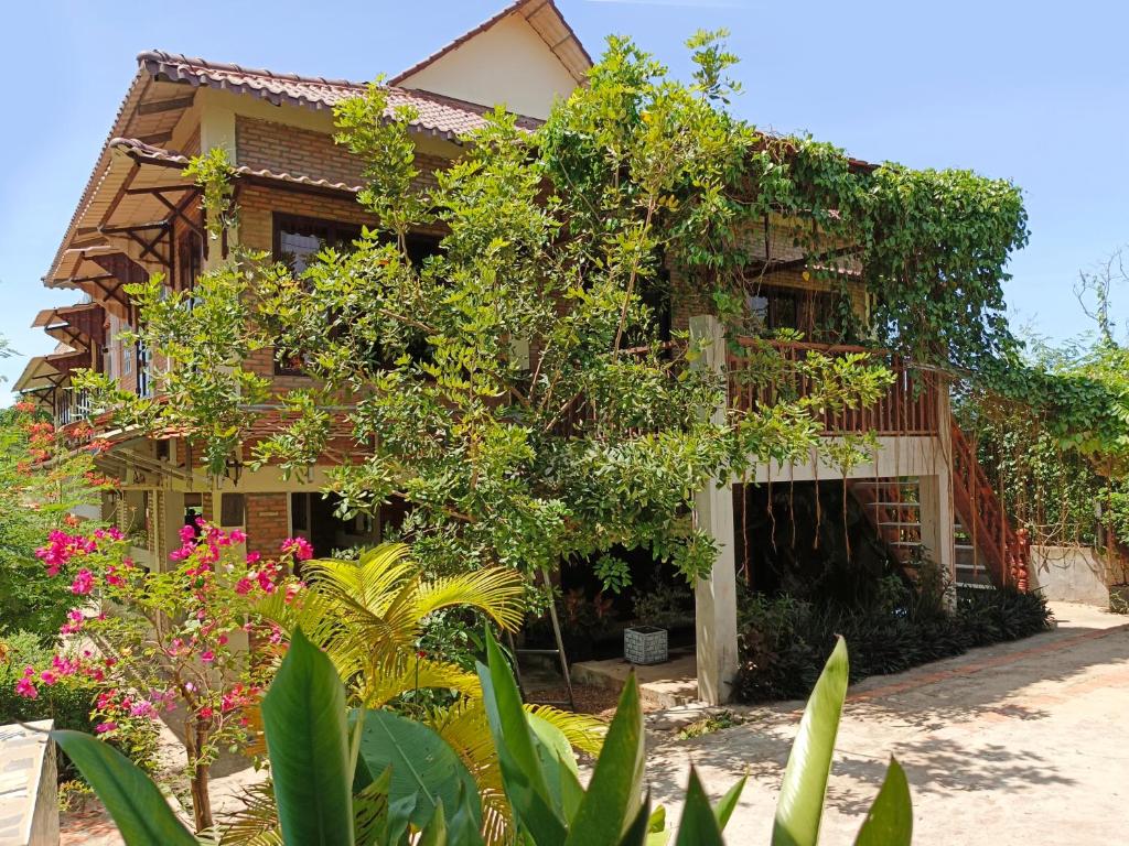 Silk Island Homestay 6
