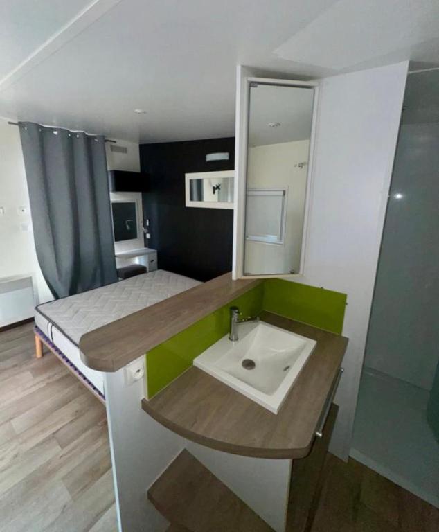 Kuchyň nebo kuchyňský kout v ubytování Mobilhome 6 personnes Hudimesnil