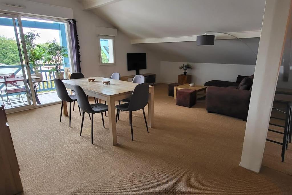 Χώρος καθιστικού στο APPARTEMENT T2 proche de l'océan