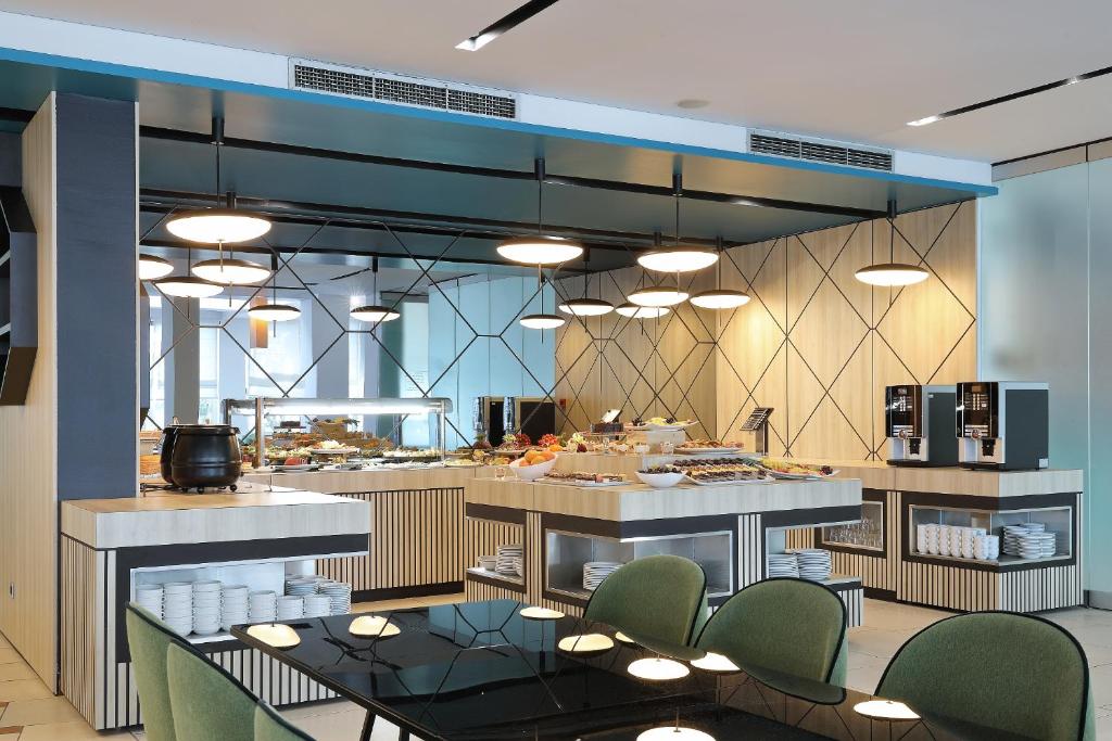 Příslušenství pro přípravu čaje a kávy v ubytování Ilirija Resort Hotel Kornati