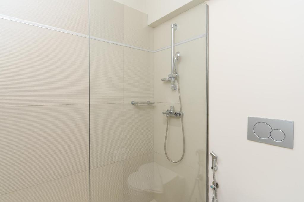 Gallery Central Piraeus Port - Resim 28