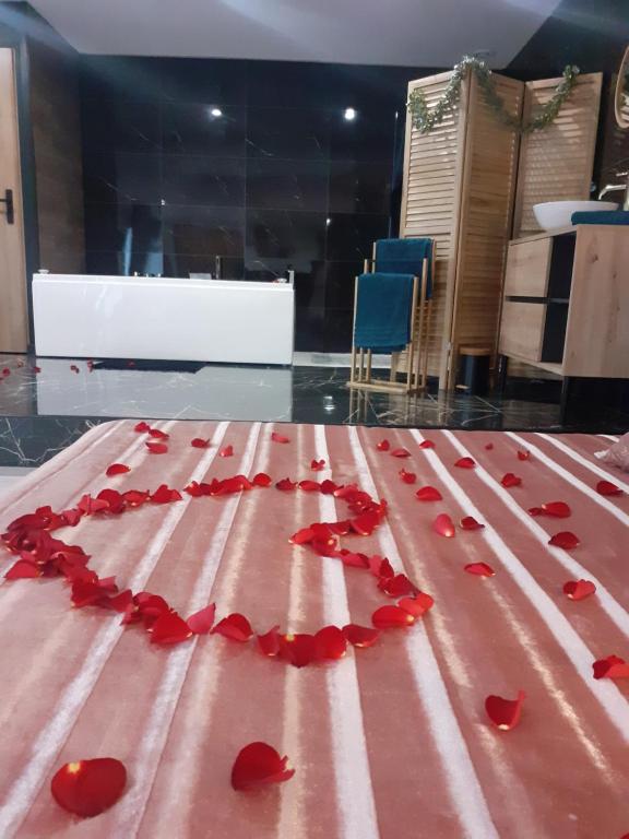 Η κουζίνα ή μικρή κουζίνα στο escapade romantique 2