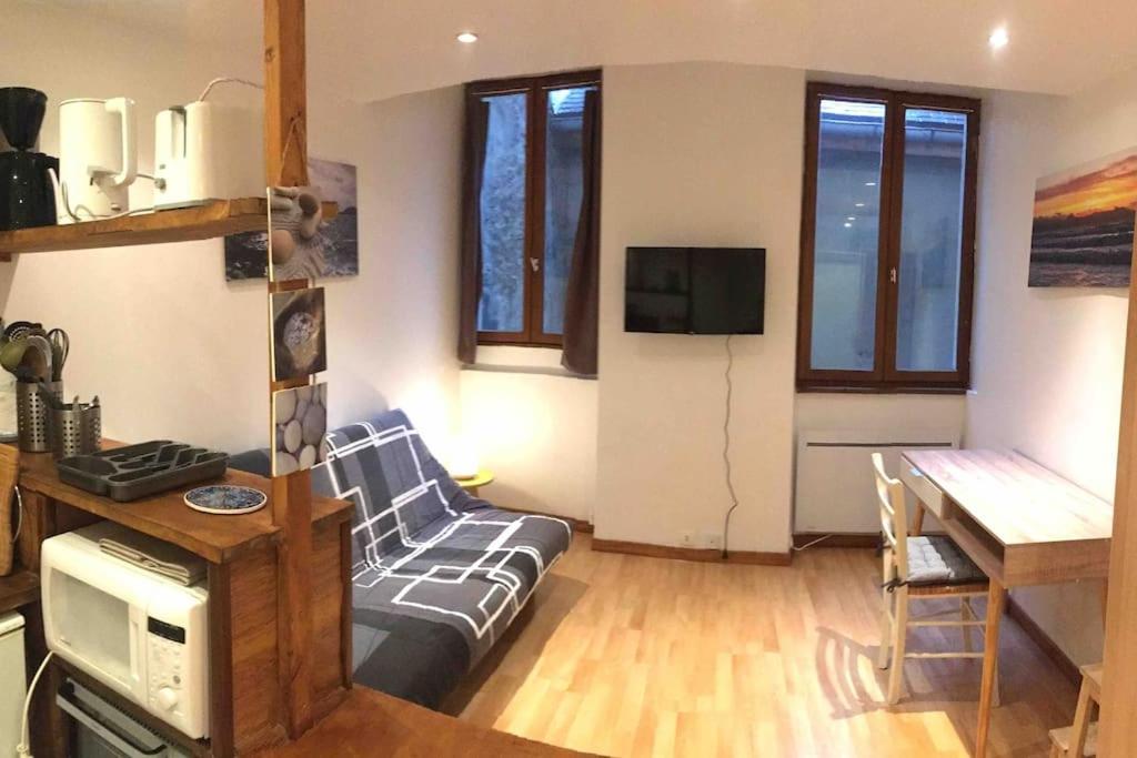 Photo de la galerie de l'établissement Studio CORSICA, à Chambéry