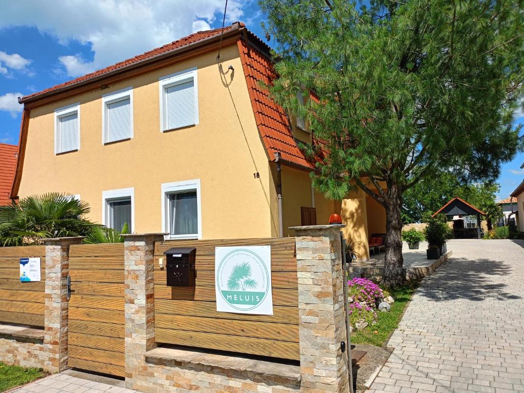The building in which the holiday home is located