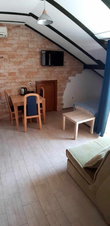 Posezení v ubytování Apartments 30 m from the beach