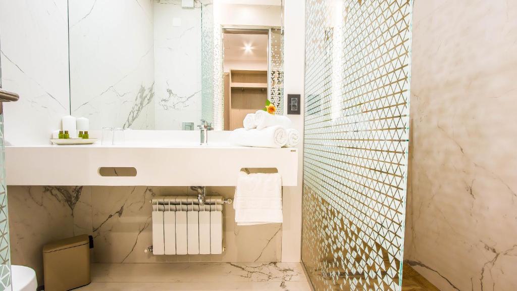 Central Carol APARTHOTEL 2 - Resim 33