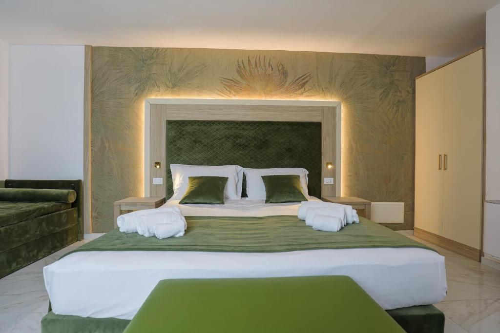 Grotta Saracena Resort - Deluxe Family Room