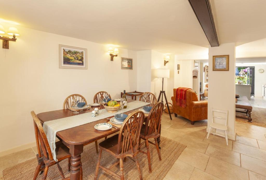 Posezení v ubytování Pebble Cottage, Dunster