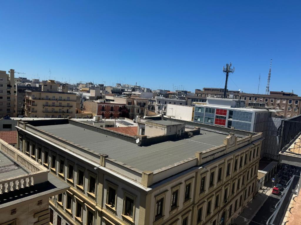 Vista generica su Bari o vista sulla città dall'interno dell'appartamento