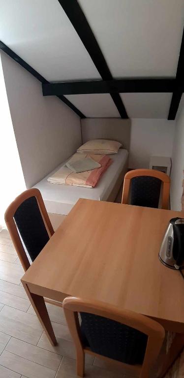 Postel nebo postele na pokoji v ubytování Apartments 30 m from the beach