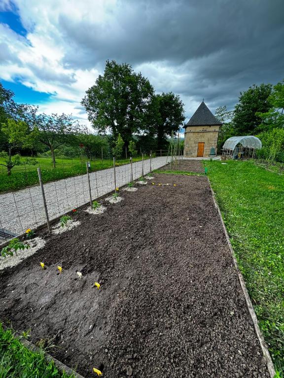 Zahrada ubytování Le Pigeonnier de Lissac