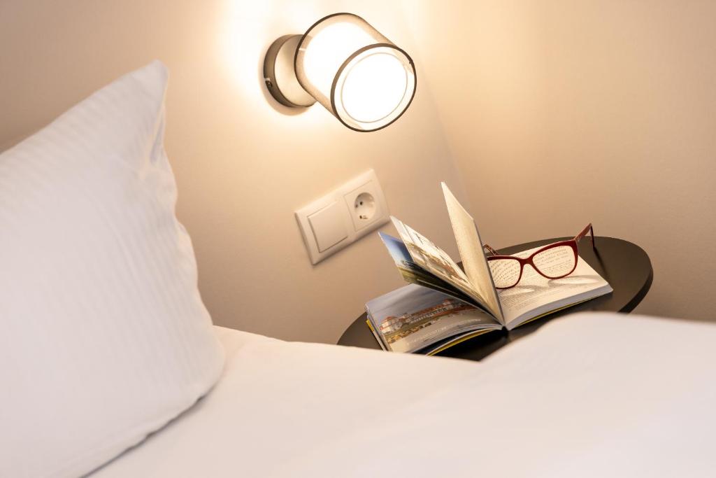 Ein Bett oder Betten in einem Zimmer der Unterkunft Villa Vesta in Top Lage