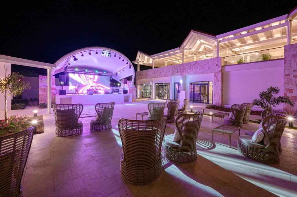 セントジョンズにあるRoyalton CHIC Antigua, An Autograph Collection All-Inclusive Resort - Adults Onlyのギャラリーの写真