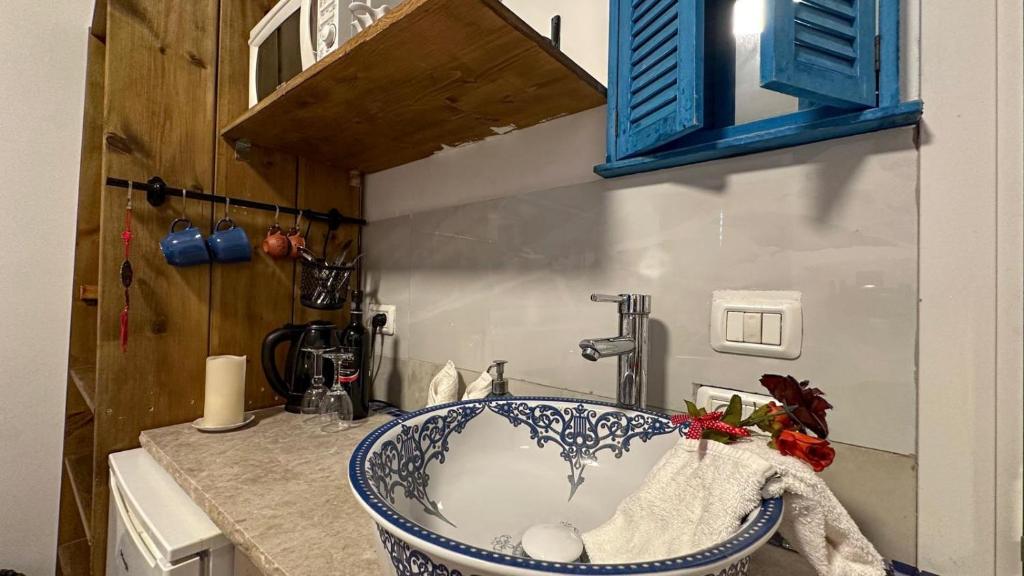Kuchyň nebo kuchyňský kout v ubytování Ahuzat Shaul Seaside