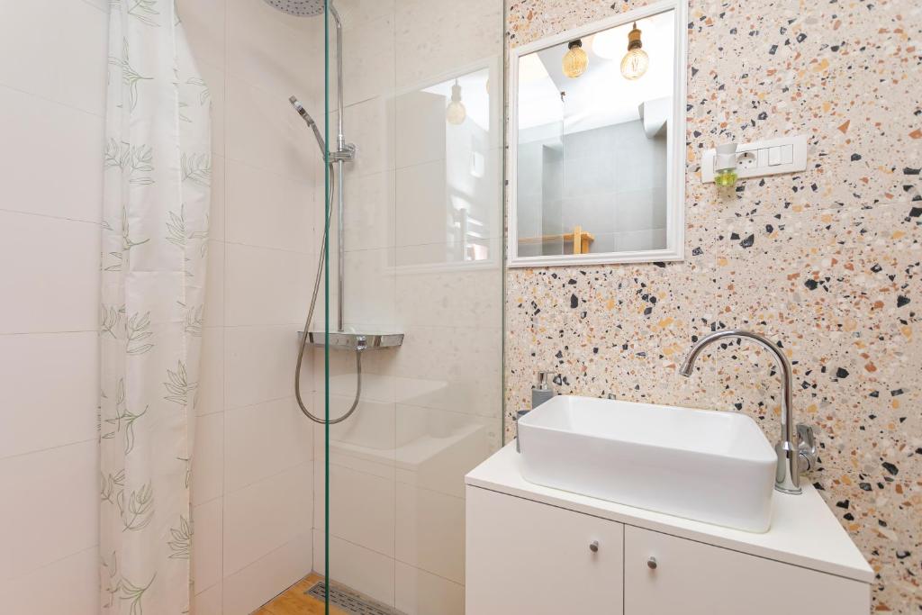 Kúpeľňa v ubytovaní Luxury 4 star, amazing view apartment with free parking