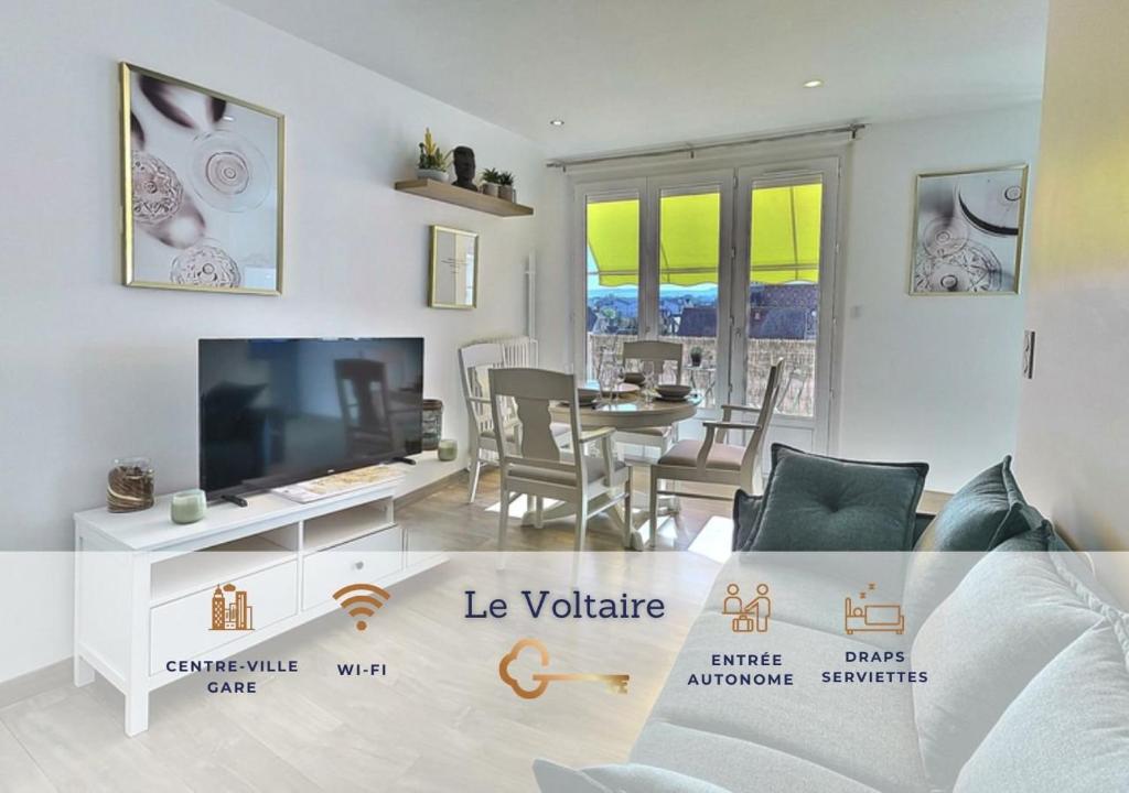 特魯瓦的住宿－Le Voltaire - Balcon - Proche Gare - Mon Groom，带电视的客厅和用餐室