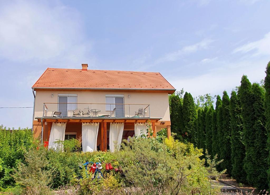 Darnay Apartmanház 8315 Gyenesdiás, Gyenesdiás kép - 1