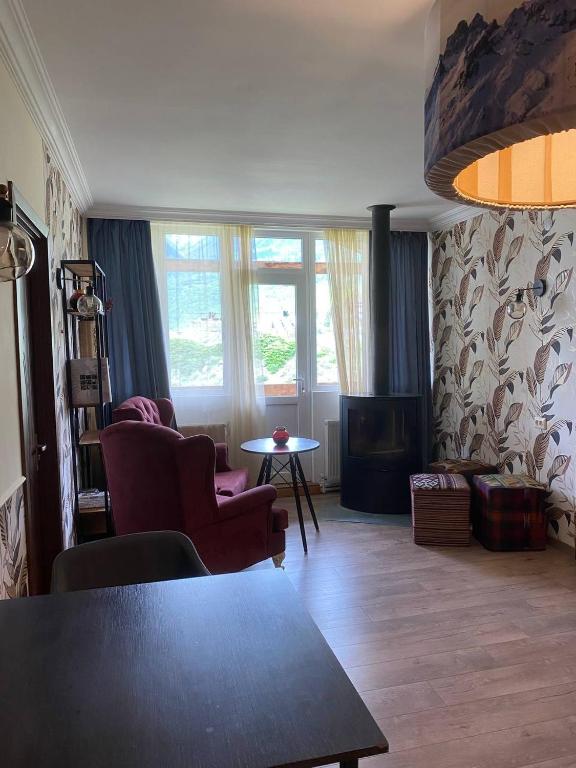 Posezení v ubytování Mestia Residence