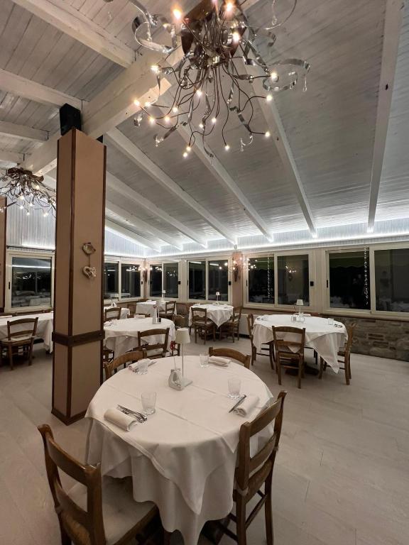 Restaurace v ubytování VIVERONE LAKE ROOMS