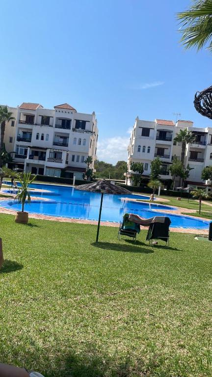 Bazén v ubytování CaboNegro Beach Residence nebo v jeho okolí