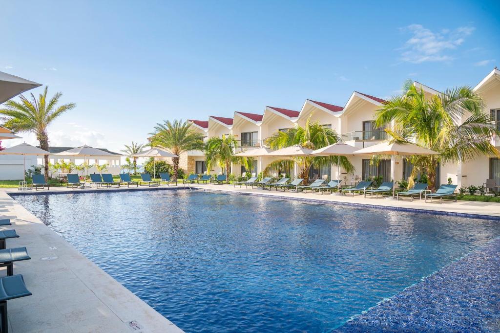 Royalton CHIC Antigua, An Autograph Collection All-Inclusive Resort - Adults Onlyの敷地内または近くにあるプール