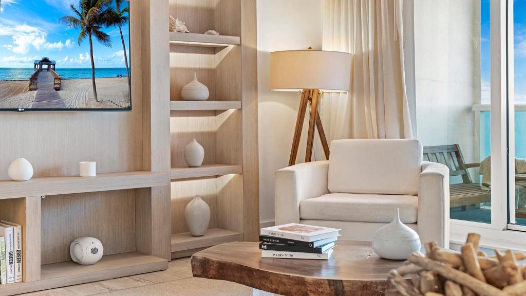 Photo inspiration: Picture Idea: Luxurious Private Condo At 1 Hotel Homes 945 Miami Beach