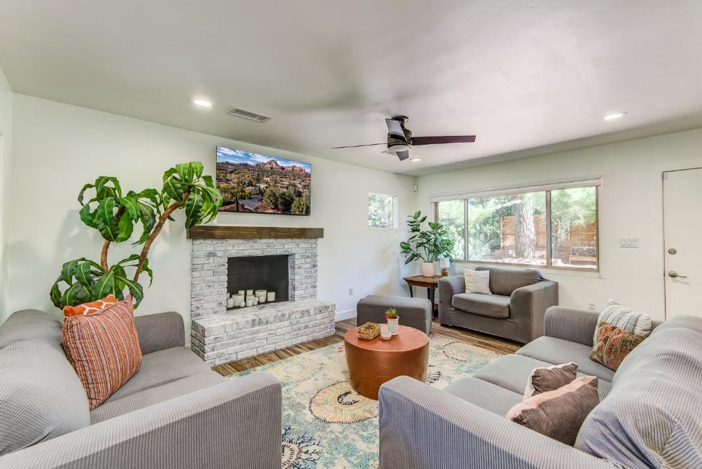 Luxury Sedona Willow Cottage near Activities & Attractions!, Sedona ...