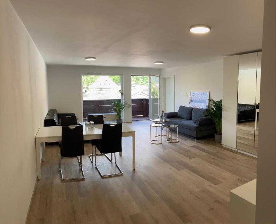 Χώρος καθιστικού στο Geräumiges Apartment mit Weitblick 1-6 Personen