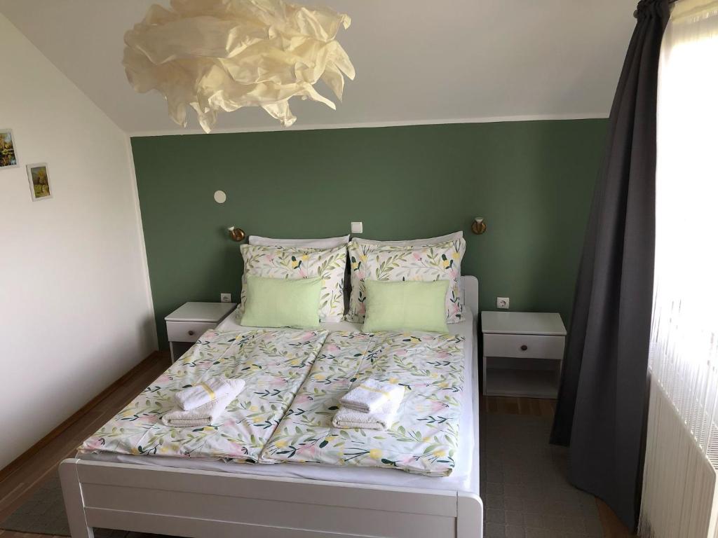 House Antonia - Deluxe Double Room с балконом