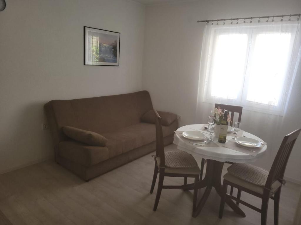Posedenie v ubytovaní Apartment Anchi